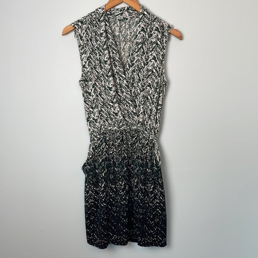 Size Small Bundle 4 Items (2 Dresses, 2 Tops) - image 3